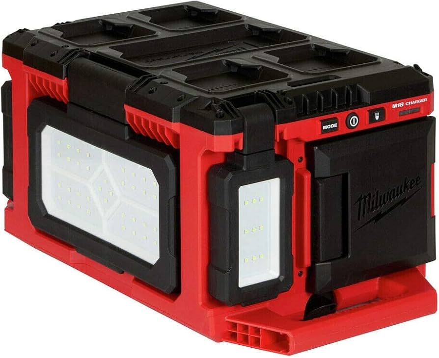 Milwaukee M18 PACKOUT Light/Charger 2357-20